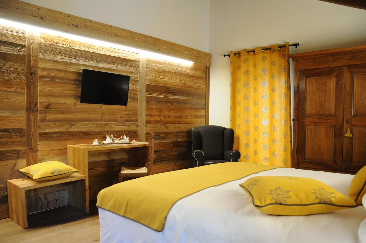 Hotel L'Abri Des Amis Courmayeur Exteriér fotografie