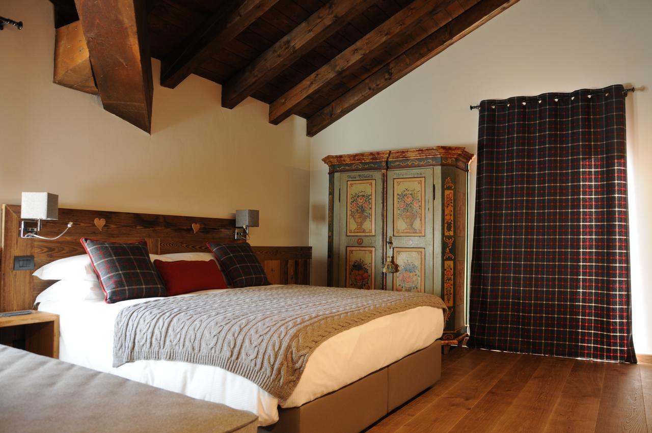 Hotel L'Abri Des Amis Courmayeur Exteriér fotografie