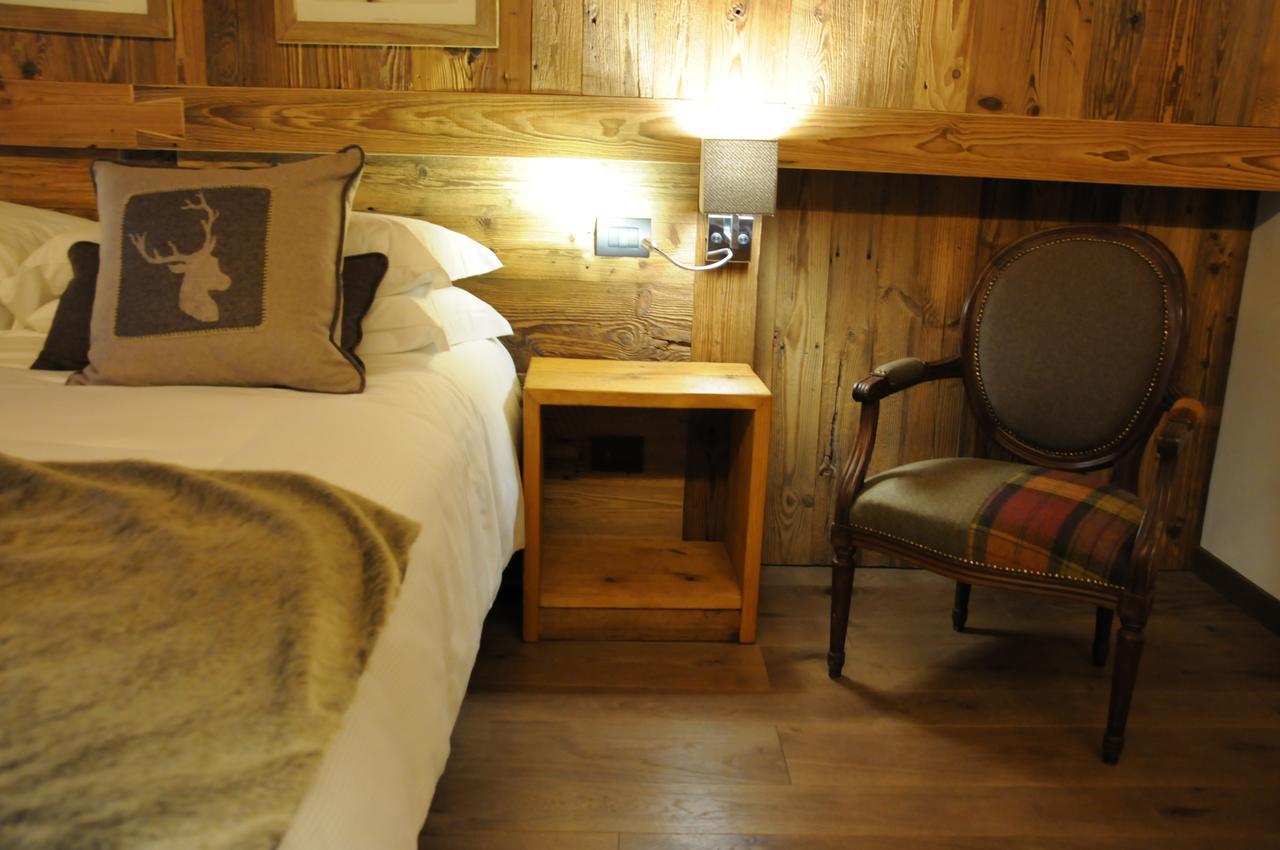 Hotel L'Abri Des Amis Courmayeur Exteriér fotografie